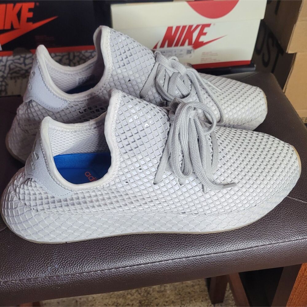 Adidas Deerupt Runner CQ2628 Grey Gum Men's Size 10 Mesh Sneakers Used w/ Box - Picture 2 of 7